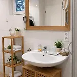 Lorenz' Gartentraum - Emsland Apartman *